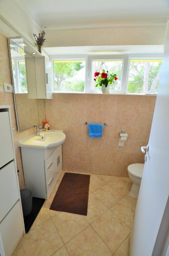 Apartment Leo Umag Bagian luar foto